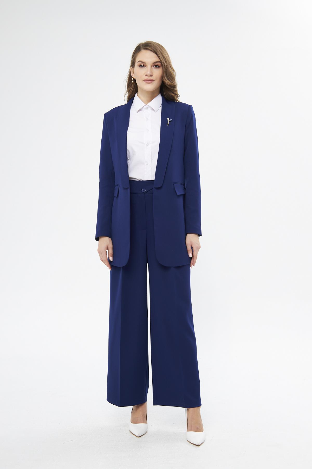 Brooch Detail Wide Leg Suit