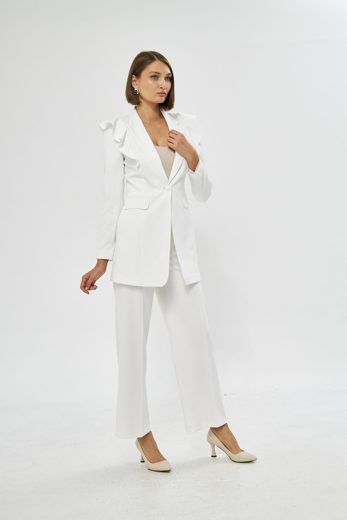 Brooch Detail Long Jacket Suit